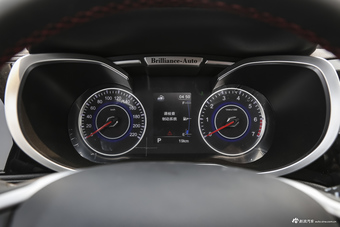 2016款中华V5 1.5T自动两驱智能型