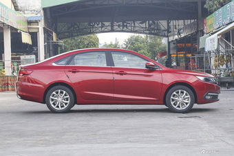 2017款吉利帝豪GL 1.8L手动精英型