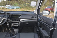 2016款长安欧尚1.5L手动豪华型