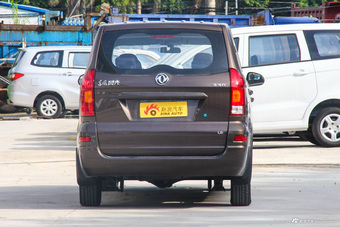 2015款风光330 1.5L手动实用型 摩卡棕