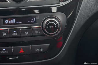 2017款长安CS15 1.5L自动豪华天窗版