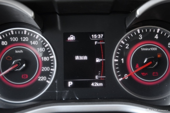 2017款中华H3 1.5L自动豪华型