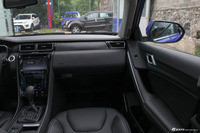 2016款驭胜S330 1.5T自动两驱旗舰版