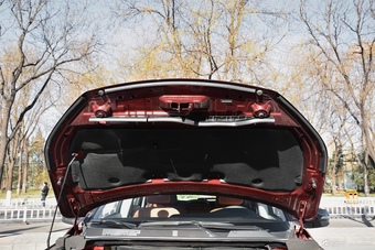 2018款启辰T70 2.0L自动睿享运动版