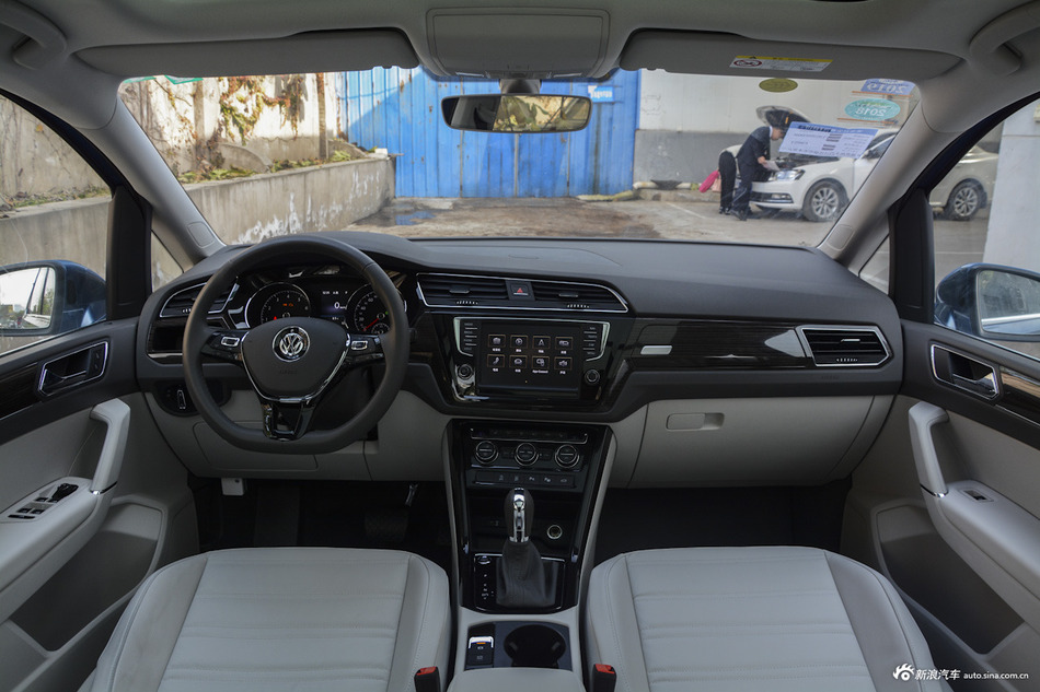 2018款途安L 1.4T自动豪华版280TSI