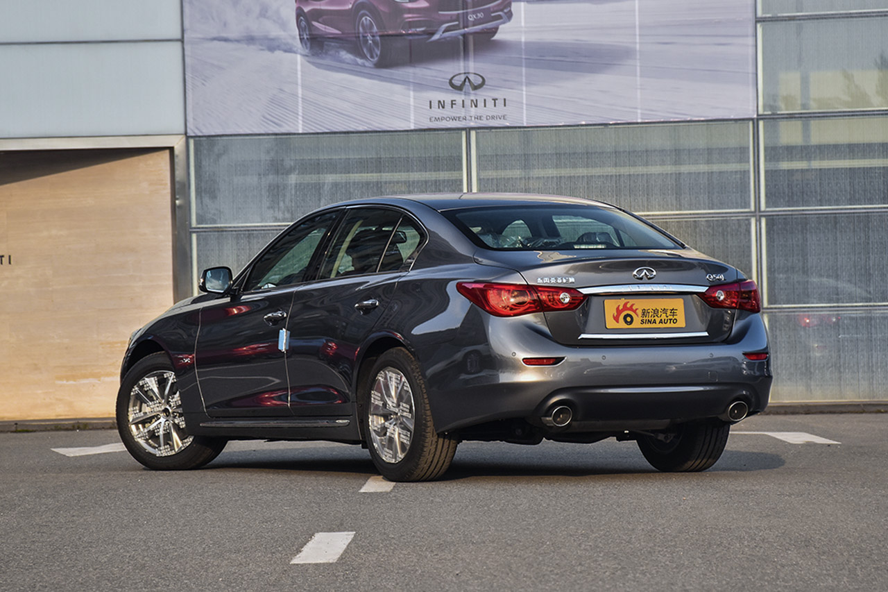 2016款英菲尼迪Q50L 2.0T自动悦享版