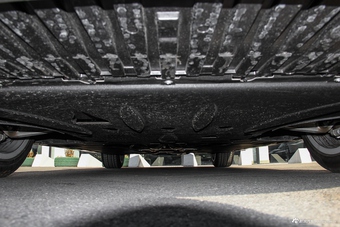 2016款奥迪A8L 3.0T自动45TFSI quattro舒适型