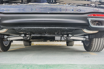 2017款传祺GA8 2.0T 320T自动至尊版