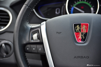 2016款荣威e550 1.5L自动旗舰版