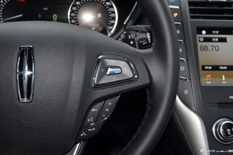 2018款林肯MKC 2.0T自动两驱尊享版