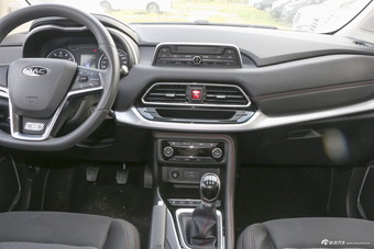 2018款瑞风R3 1.6L手动舒适型