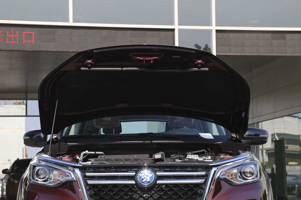 2018款启辰T70 2.0L自动睿享运动版