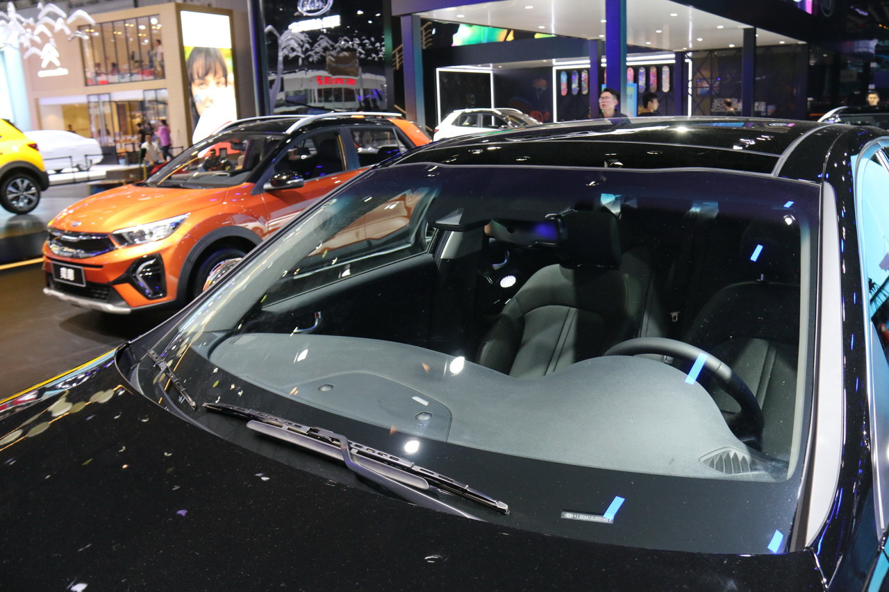 起亚K5插电混动