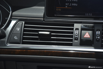 2016款奥迪A6L 2.5L自动30FSI舒适型