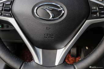 2014款V6菱仕1.5T手动智控版