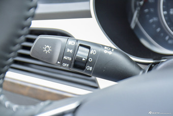 2016款众泰Z700 1.8T手动典雅型