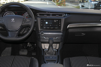 2018款东风标致408改款1.6T自动豪华版350THP