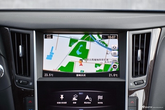 2018款英菲尼迪Q50L 2.0T自动豪华运动版