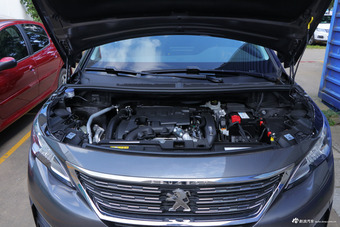 2017款标致5008 1.6T自动350THP精英版5座