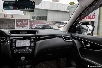 2016款逍客2.0L自动XV TOP旗舰版