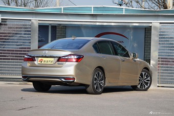 2016款本田雅阁混动2.0L自动锐尊版香槟雅金