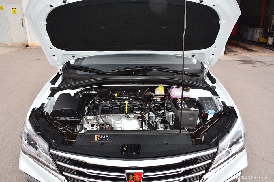 2019款荣威i5 1.5L手动4G互联朗越版