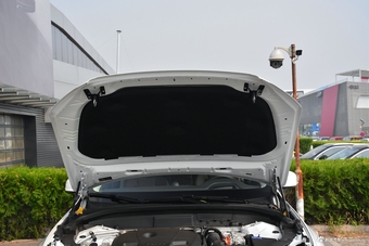 2019款沃尔沃XC60新能源2.0T自动T8 E驱混动智尊豪华版