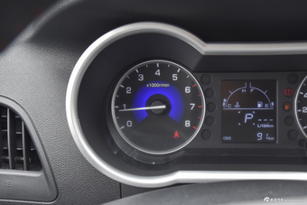 2017款风神AX3领先版1.5L自动致酷型