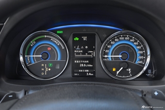 2017款卡罗拉改款双擎1.8L自动E-CVT领先版