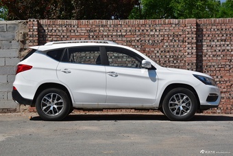 2018款比亚迪宋1.5TID自动智联尊贵型