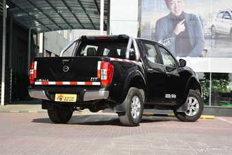 2017款纳瓦拉2.5L手动两驱旗舰版QR25