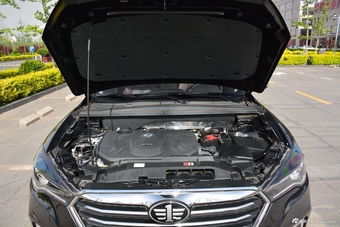 2018款奔腾X80 1.8T自动旗舰型Live版