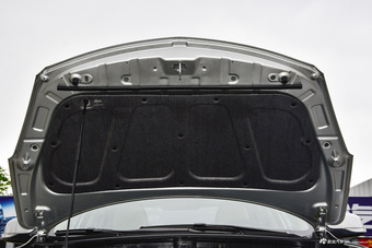 2015款海马福美来1.6L手动品尚型