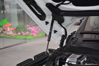 2018款揽胜5.0L自动V8 SC AB尊崇创世加长版