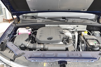 2018款荣威RX8 2.0T自动智联网四驱旗舰版