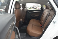 2017款荣威i6 1.5T自动互联网智尊版20T