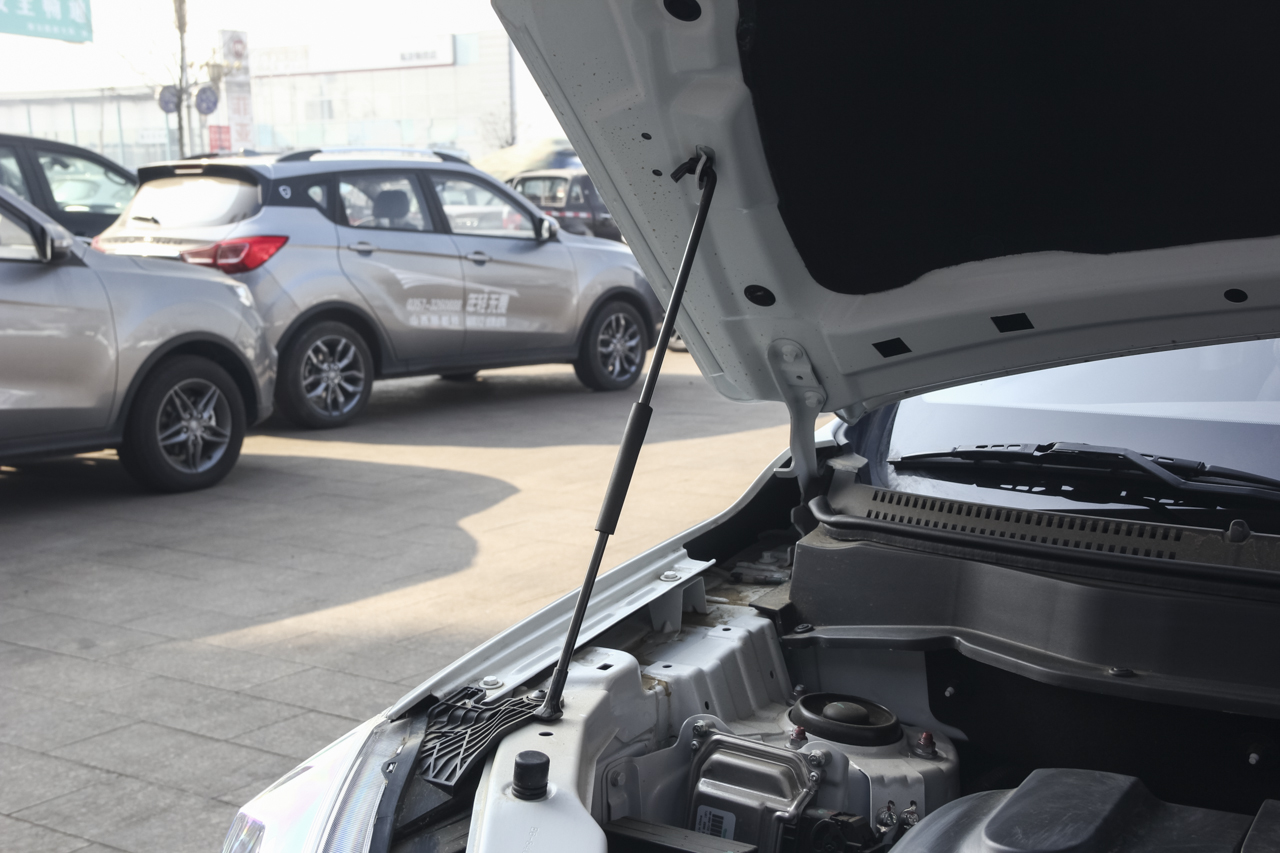 2017款陆风X2 1.6L手动劲锐版 