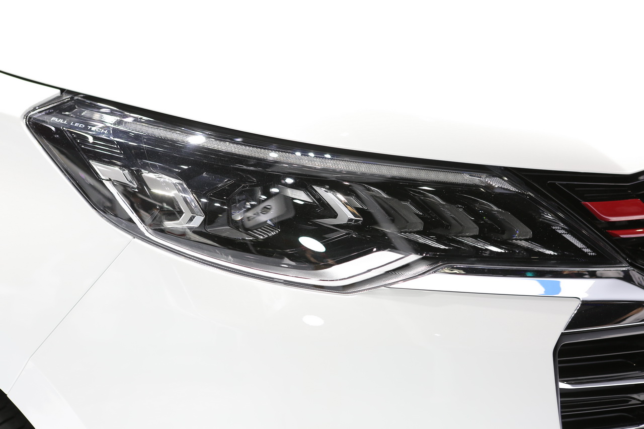 2018广州车展实拍：上汽大通G50