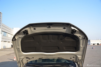 2017款奥迪A4L 2.0T自动45TFSI quattro运动型