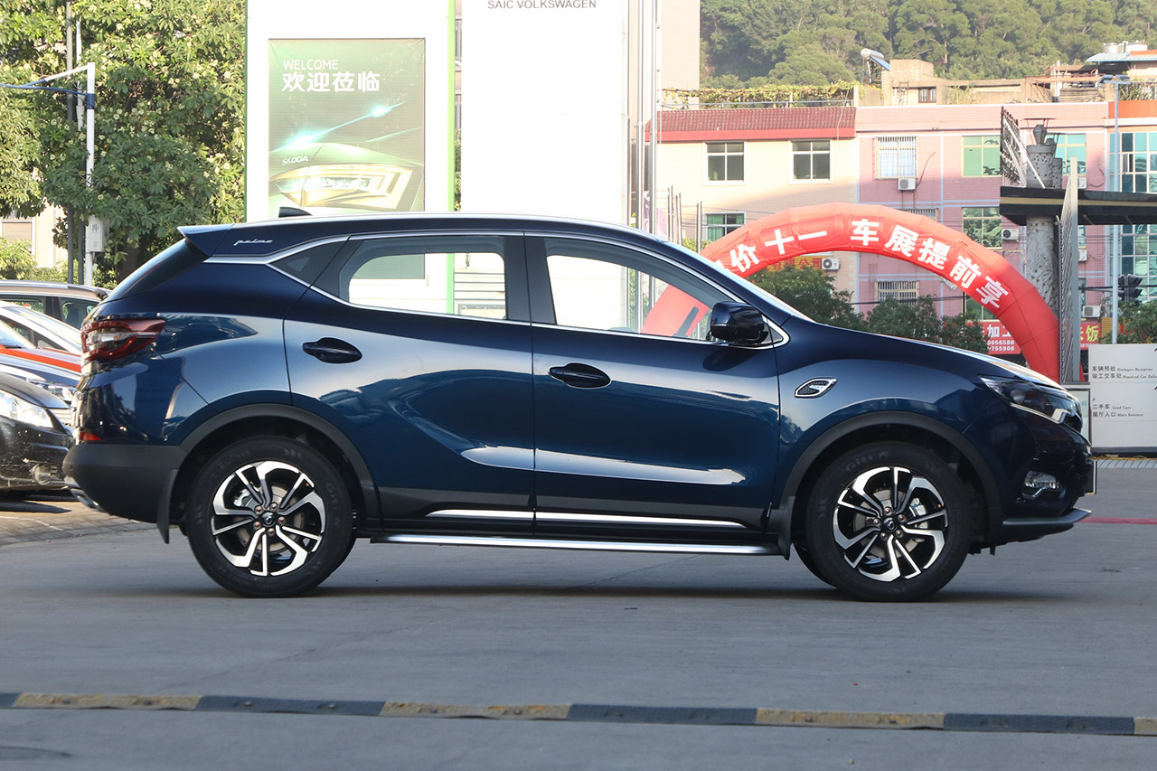 2018款东南DX7 Prime 1.5T自动尊贵型 