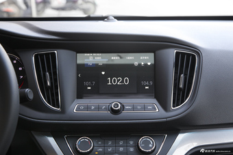 2018款荣威360 PLUS 1.5L自动尊享版