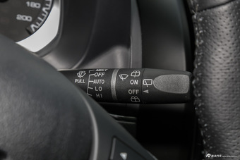 2016款哈弗H5 2.0T手动四驱柴油尊贵型经典版