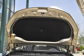 2016款荣威360 1.5L自动智屏版