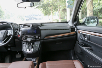 2017款CR-V 1.5T 240TURBO自动四驱豪华版