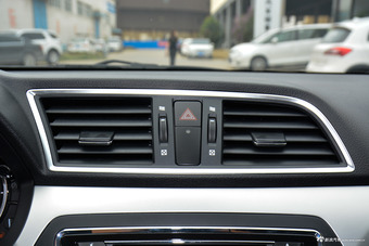 2015款启悦1.6L自动舒享型