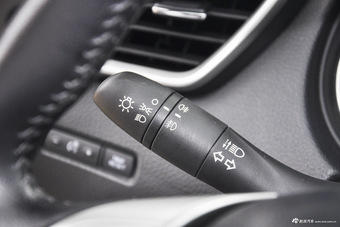 2016款逍客2.0L自动XV Prem豪华版