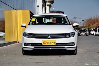 2017款迈腾1.8T自动330TSI DSG领先型