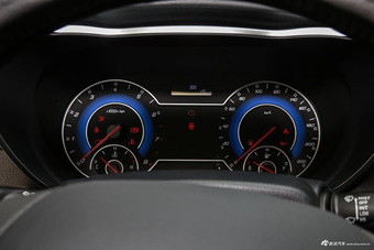 2016款海马V70 2.0L手动适·畅型 6座