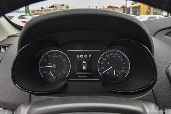 2018款东风风神AX7 1.6T自动尊贵型