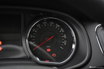 2018款雪铁龙C3-XR 1.6L自动先锋型